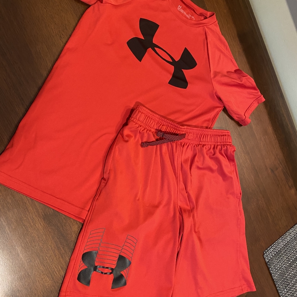 UNDER ARMOUR SHORT SET
